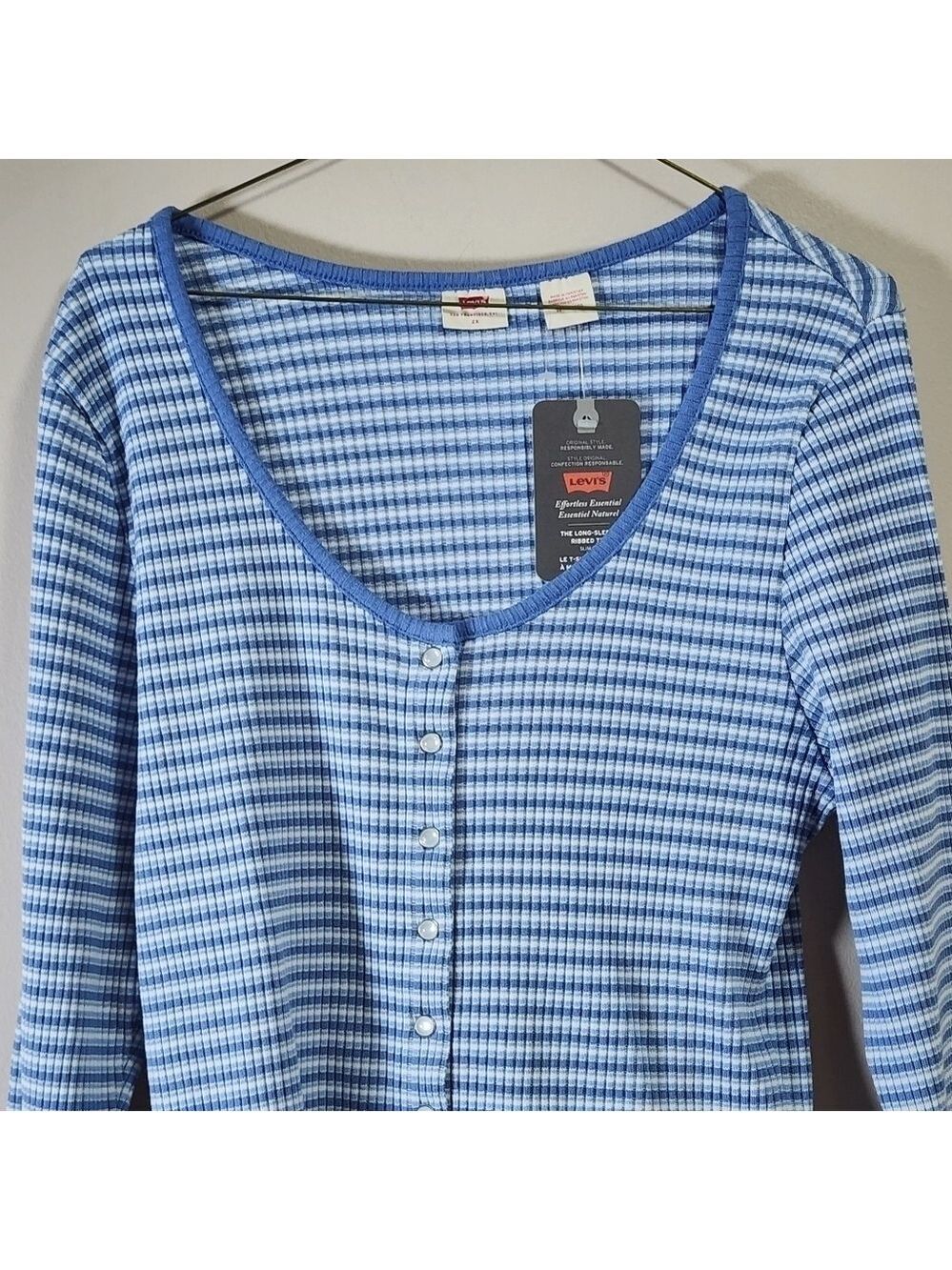 Levi's long sleeve ribbed knit striped top color light blue size 2X - Picture 5 of 6